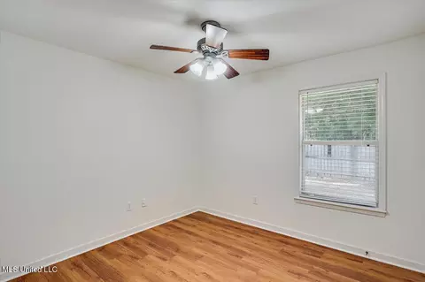 Bedroom - 128 Chestnut Dr, Brandon, MS 39047 photo 4 of 4