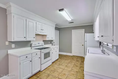 Other - 128 Chestnut Dr, Brandon, MS 39047 photo 1 of 6