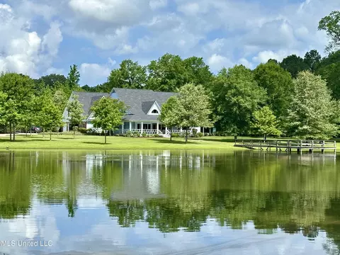 112 Blackberry Creek Rd, Flora, MS 39071