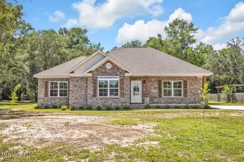 21621 Coleman Cemetery Rd, Moss Point, MS 39562
