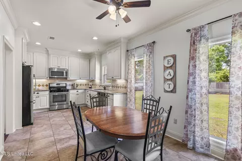 125 Rhodes Ln, Canton, MS 39046 photo 11