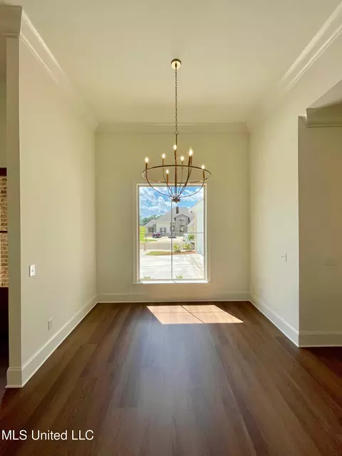 Dining - 452 Aurora Cir, Canton, MS 39046 photo 2 of 2