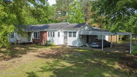 21410 N Hwy 15, Falkner, MS 38629