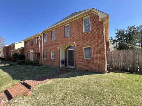 Exterior - 1 Village Green Cir, Jackson, MS 39211 photo 5 of 9