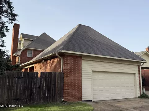 Exterior - 1 Village Green Cir, Jackson, MS 39211 photo 6 of 9