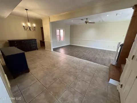 Living - 1 Village Green Cir, Jackson, MS 39211 photo 1 of 1