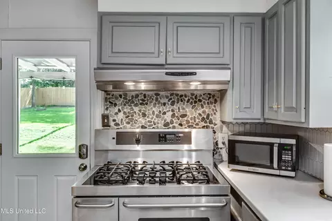Kitchen - 1808 Myrtle St, Jackson, MS 39202 photo 7 of 8
