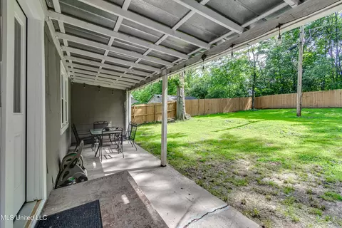 Exterior - 1808 Myrtle St, Jackson, MS 39202 photo 17 of 18