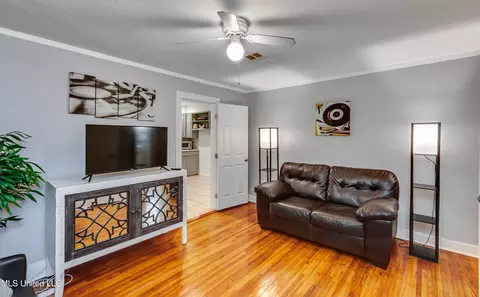 Living - 1808 Myrtle St, Jackson, MS 39202 photo 4 of 5