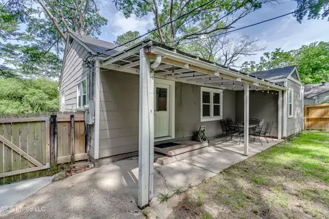 Exterior - 1808 Myrtle St, Jackson, MS 39202 photo 10 of 18