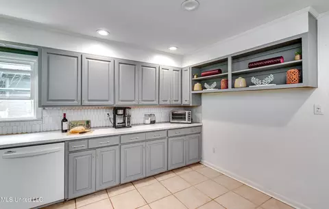 Kitchen - 1808 Myrtle St, Jackson, MS 39202 photo 2 of 8