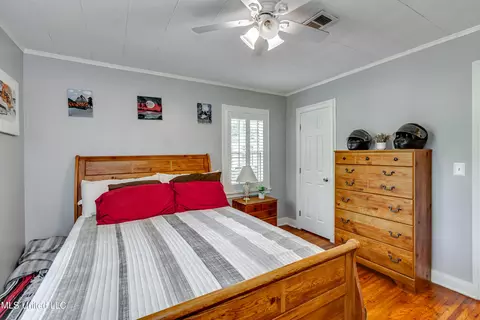 Bedroom - 1808 Myrtle St, Jackson, MS 39202 photo 5 of 9