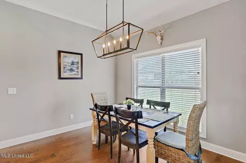 Dining - 189 Falls Xing, Madison, MS 39110 photo 1 of 2