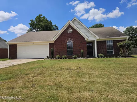 7211 Dunbarton Dr, Horn Lake, MS 38637