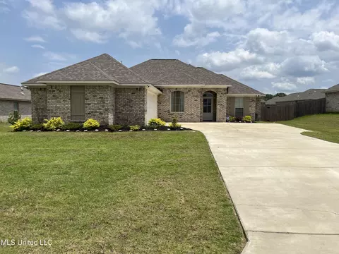 108 Brunswick Cv, Canton, MS 39046