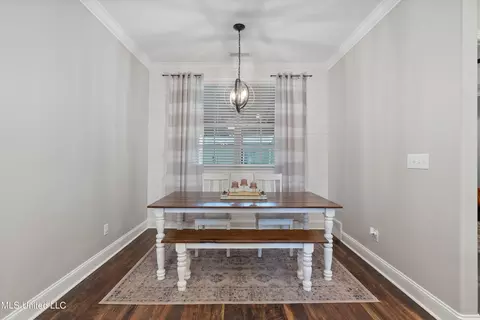 Dining - 901 Mill Pond Rd, Lamar, MS 38642 photo 2 of 2
