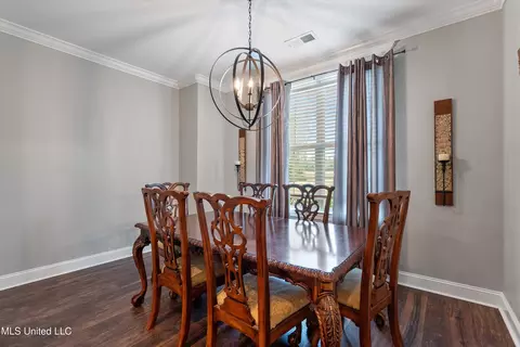 Dining - 901 Mill Pond Rd, Lamar, MS 38642 photo 1 of 2