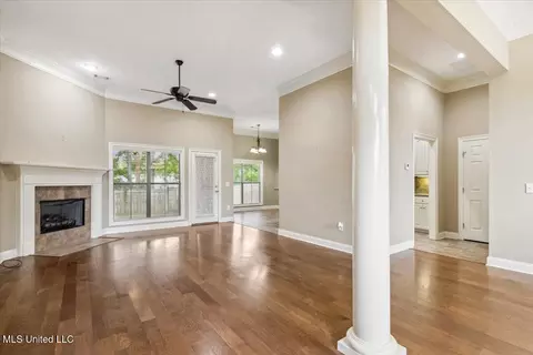 Living - 403 Chesney Ct, Madison, MS 39110 photo 1 of 2