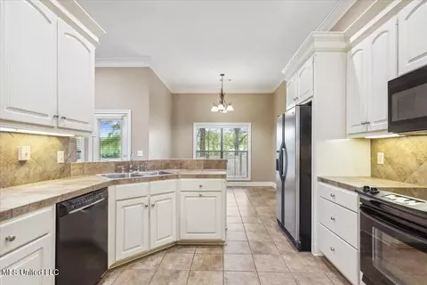 Kitchen - 403 Chesney Ct, Madison, MS 39110 photo 1 of 1