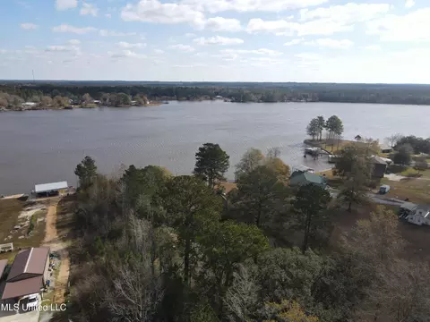 70 Bucaneer Cir, Carriere, MS 39426