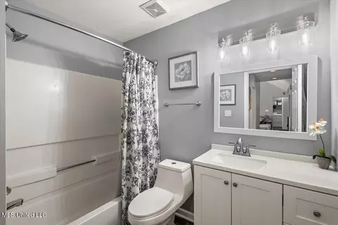 Bath - 6800 E Ranch Ridge Cv, Walls, MS 38680 photo 5 of 5