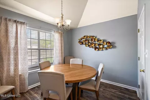 Dining - 6800 E Ranch Ridge Cv, Walls, MS 38680 photo 1 of 1