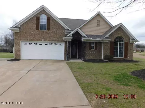 134 Shadow Ln, Batesville, MS 38606