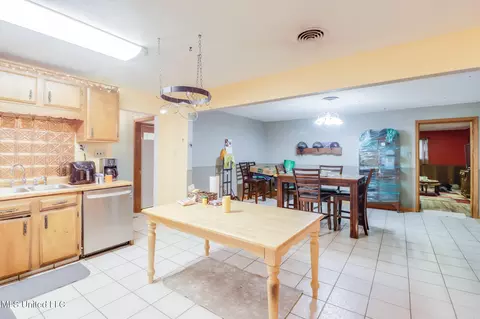7041 Bosarge Rd, Long Beach, MS 39560 photo 4