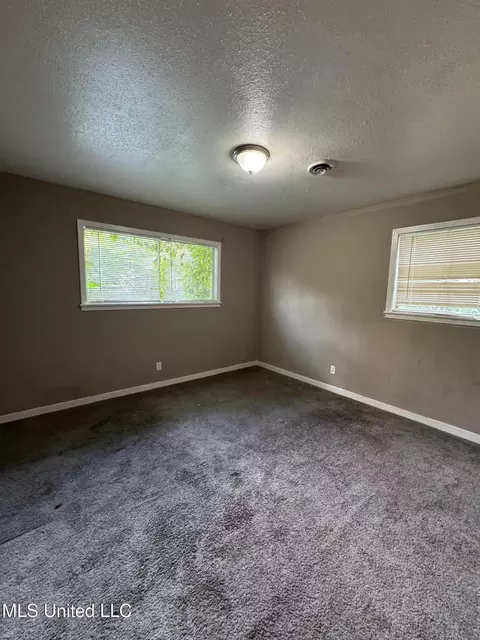Bedroom - 120 Queen Joanna Ln, Jackson, MS 39209 photo 2 of 3