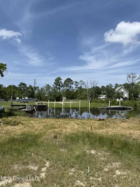 Dolphin Street, Bay Saint Louis, MS 39520
