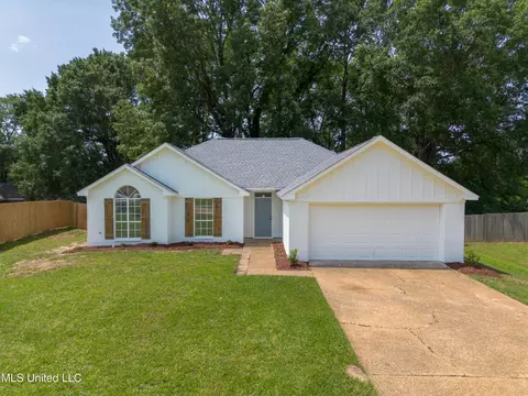 406 Twisted Oak Cv, Richland, MS 39218