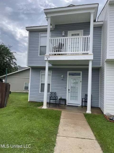 1276 Century Oaks Dr #B, Gulfport, MS 39507