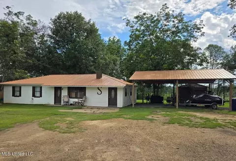 4184 Old Hillsboro Rd, Forest, MS 39074