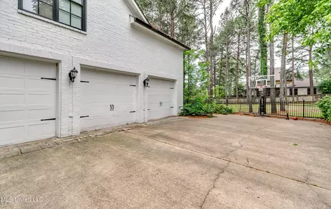 Exterior - 107 Chadwyck Ct, Madison, MS 39110 photo 13 of 14