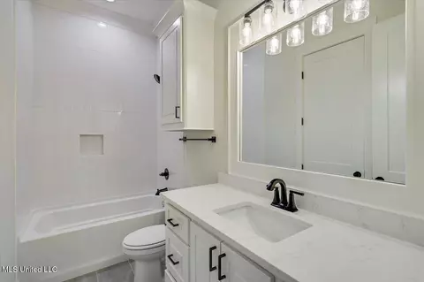 Bath - 184 Bronson Bnd, Flowood, MS 39232 photo 6 of 6