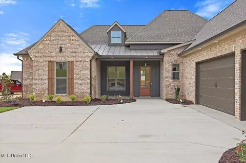 Exterior - 184 Bronson Bnd, Flowood, MS 39232 photo 3 of 9