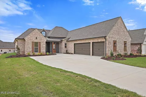 184 Bronson Bnd, Flowood, MS 39232