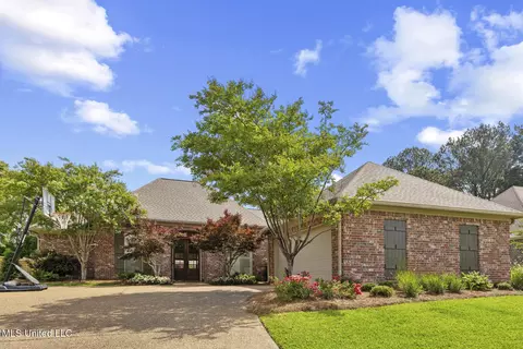 152 Woodlands Glen Cir, Brandon, MS 39047