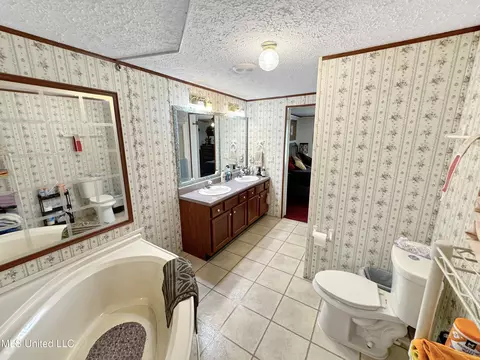 21620 Mcdowell Rd, Saucier, MS 39574 photo 17
