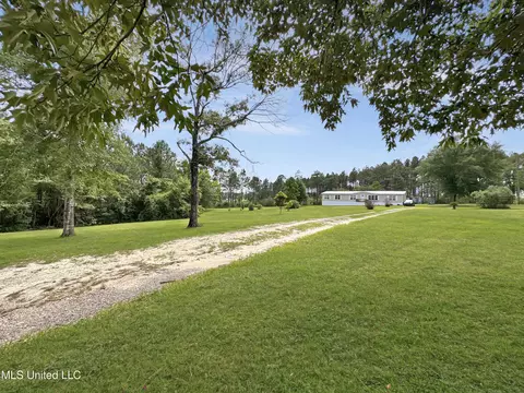 21620 Mcdowell Rd, Saucier, MS 39574 photo 3