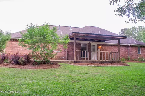 Exterior - 122 Fox Meadow Dr, Brandon, MS 39042 photo 12 of 19