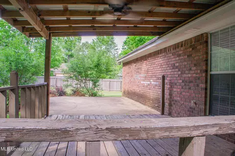 Exterior - 122 Fox Meadow Dr, Brandon, MS 39042 photo 16 of 19
