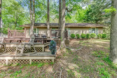176 Zelma Ln, Florence, MS 39073