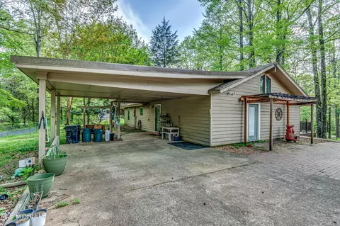 Exterior - 176 Zelma Ln, Florence, MS 39073 photo 9 of 10