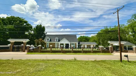 2245 Culkin Rd, Vicksburg, MS 39183