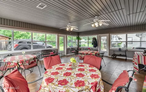 Exterior - 218 Harbor Ln, Brandon, MS 39047 photo 16 of 17