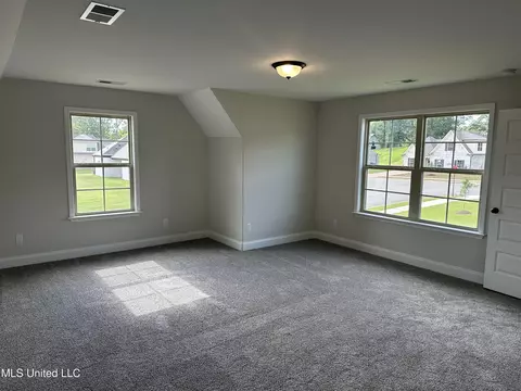 Bedroom - 885 Collie Dr, Hernando, MS 38632 photo 4 of 6