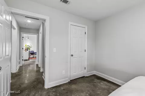 Entry Way - 123 Bailey Cv, Canton, MS 39046 photo 7 of 8