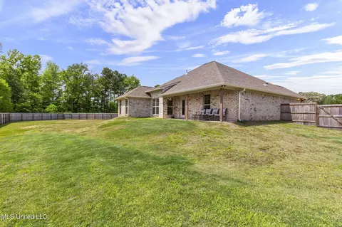 Exterior - 123 Bailey Cv, Canton, MS 39046 photo 6 of 10