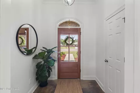 Entry Way - 123 Bailey Cv, Canton, MS 39046 photo 2 of 8